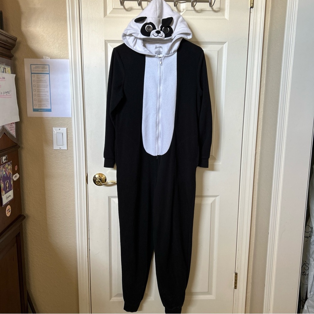 Nick & Nora Puppy Dog Onesie Pajamas size M